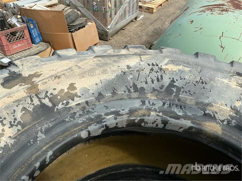 Quantity of (3) Wheel Loader Tires Gume, kotači i naplatci