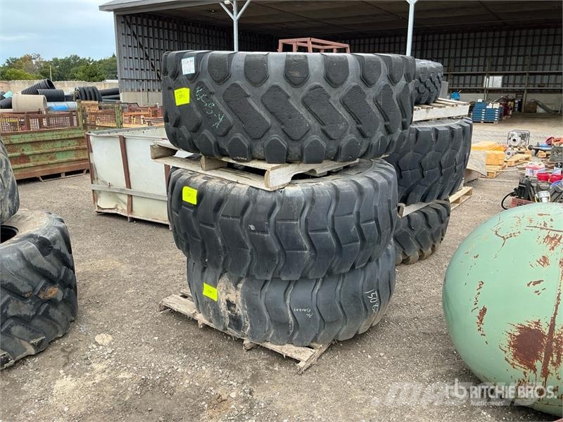 Quantity of (3) Wheel Loader Tires Gume, kotači i naplatci