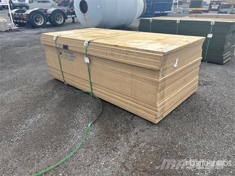  Quantity of (30) 1 1/8" 4x8 HDO G2S with Smooth Ov Drugi deli