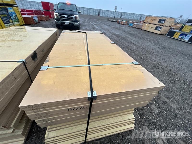 Quantity of (30) 4 ft x 8 ft 6 in 1 1/8 in HDO G2S Drugi deli