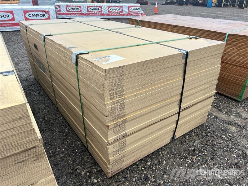 Quantity of (30) 4 ft x 8 ft 1 1/8 in 4x 8 ft 6 in Drugi deli