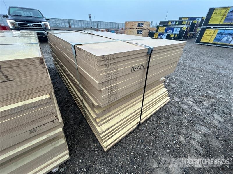 Quantity of (30) 4 ft x 8 ft 6 in 1 1/8 in HDO G2S Drugi deli