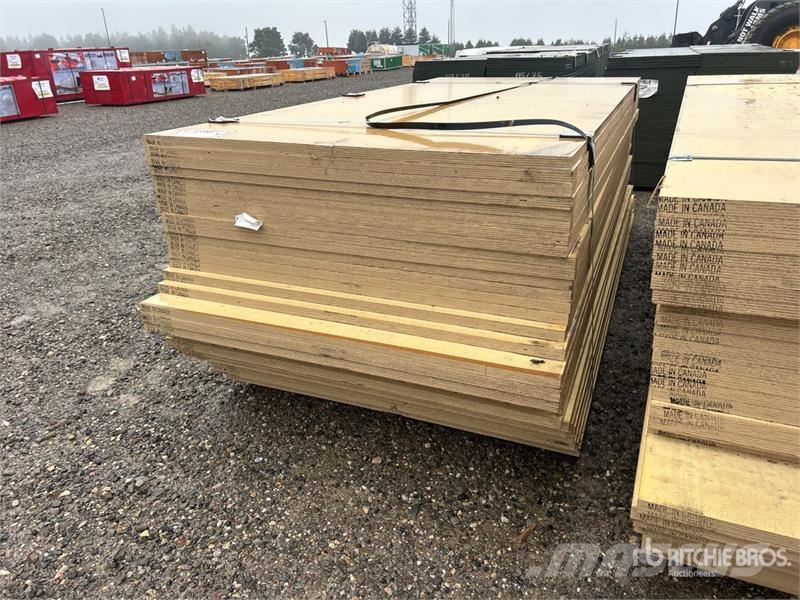 Quantity of (30) 4 ft x 8 ft 6 in 1 1/8 in HDO G2S Drugi deli