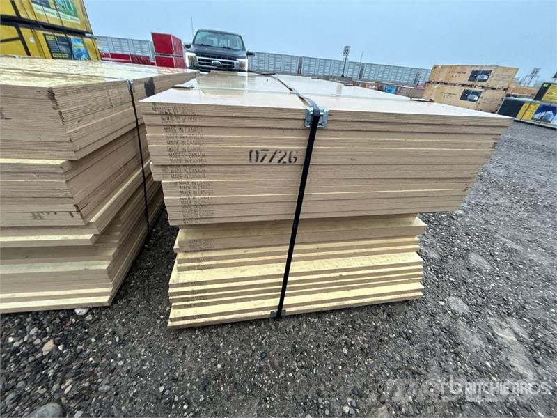 Quantity of (30) 4 ft x 8 ft 6 in 1 1/8 in HDO G2S Drugi deli