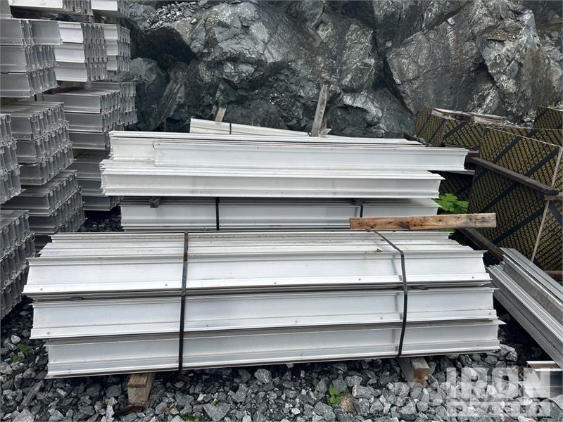  Quantity of (30) 8 Ft Aluminum Beams Winches, hoists and material lifts