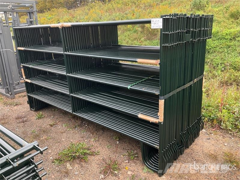 Quantity of (31) BYT RP96 9 ft 6 in x 5 ft Ranch Autres matériels d'élevage