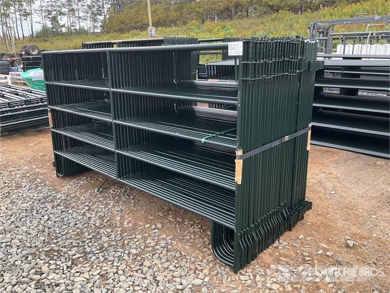 Quantity of (31) BYT RP96 9 ft 6 in x 5 ft Ranch Autres matériels d'élevage