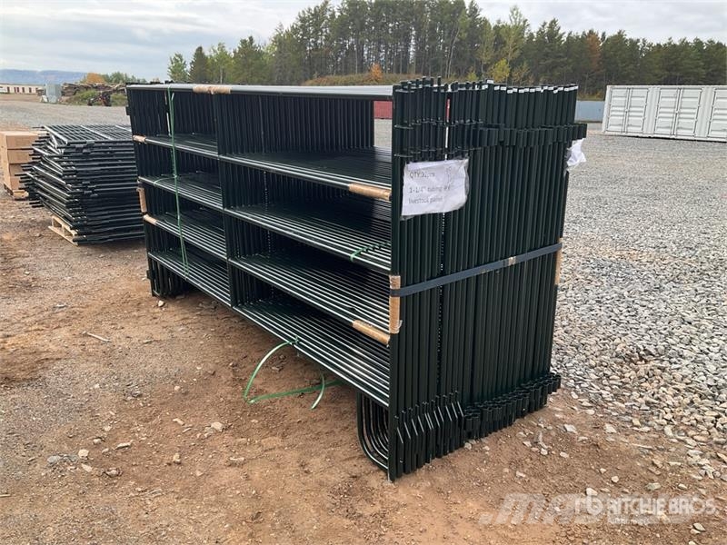 Quantity of (31) BYT RP96 9 ft 6 in x 5 ft Ranch Autres matériels d'élevage