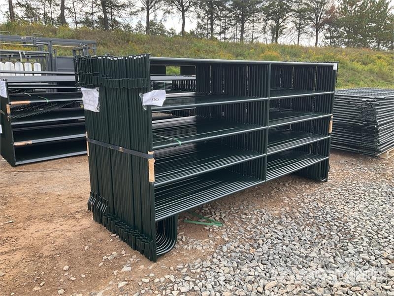 Quantity of (31) BYT RP96 9 ft 6 in x 5 ft Ranch Autres matériels d'élevage