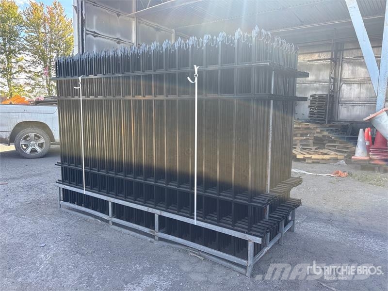Quantity of (33) Skyway SFS33-330TF 10 ft x 7 ft Kiti naudoti statybos komponentai
