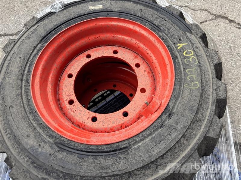 Quantity of (4) 12x16.5 Tires - Fits Skid Steer Gume, točkovi i felne