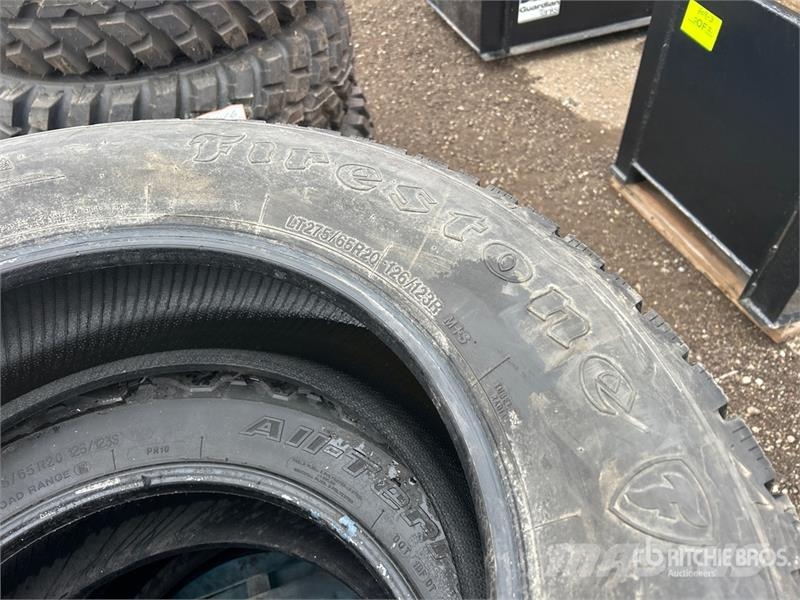 Quantity of (4) 275/65R20 Tires الإطارات والعجلات والحافات