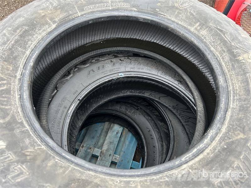 Quantity of (4) 275/65R20 Tires الإطارات والعجلات والحافات