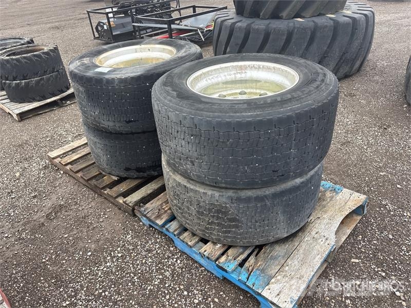 Quantity of (4) 445/50R22.5 Tires Tyres, wheels and rims