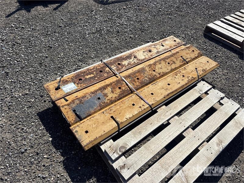 Quantity of (4) 62 in Motor Grader Blade Πτερύγια