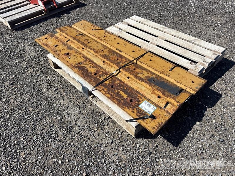 Quantity of (4) 62 in Motor Grader Blade Πτερύγια