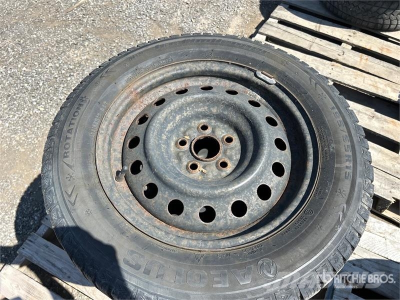 Quantity of (4) Aelus Ice 195/65R15 Winter Tires Tyres, wheels and rims