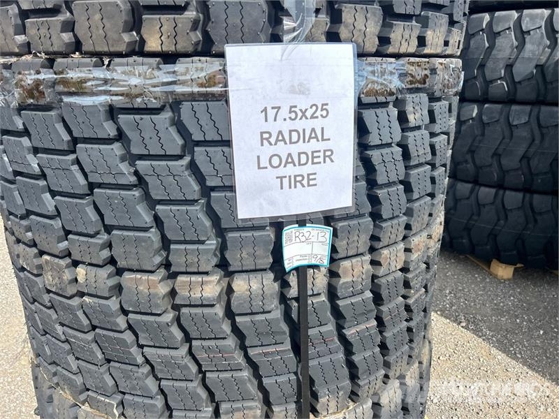 Quantity of (4) Beaver 17.5R25 Radial Tires (Unuse Gume, točkovi i felne