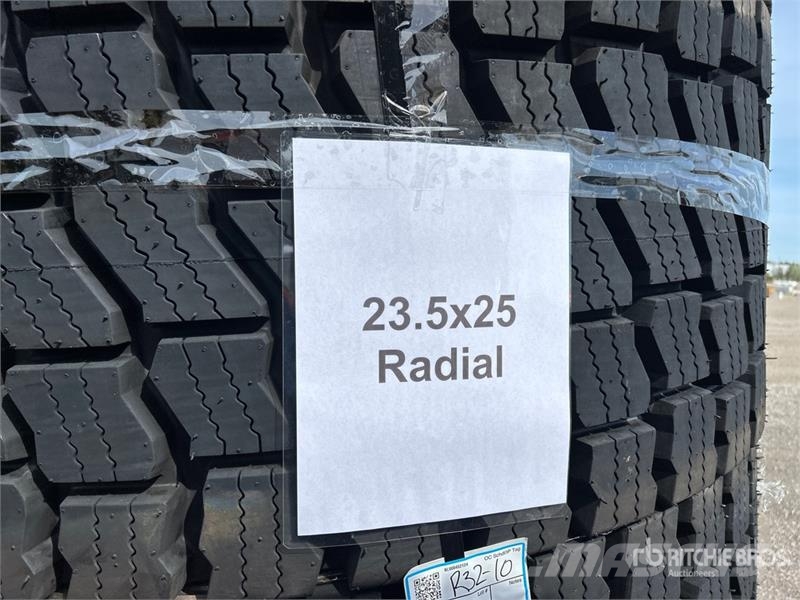  Quantity of (4) Beaver 24.5x25 Radial Tires (Unuse Gume, točkovi i felne