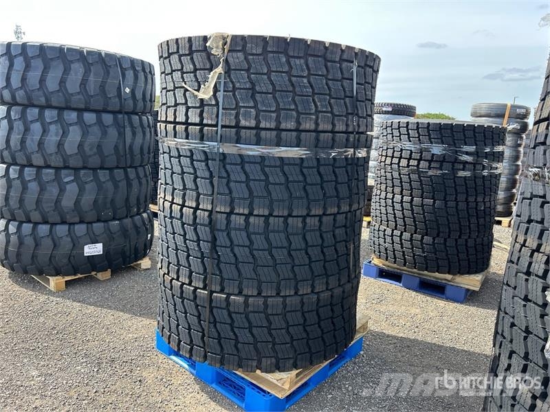 Quantity of (4) Beaver 20525E3L3 20.5R25 Wheel Loa Gume, točkovi i felne