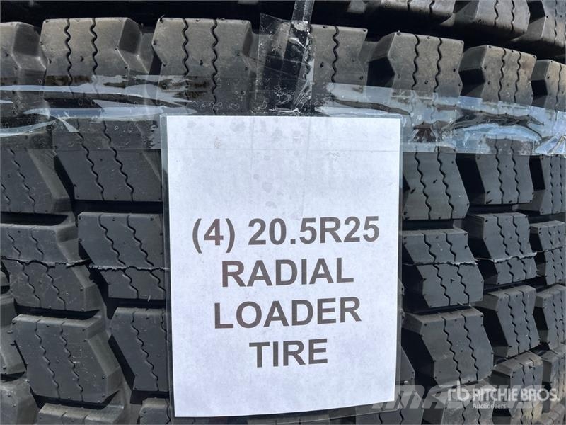 Quantity of (4) Beaver 20525E3L3 20.5R25 Wheel Loa Gume, točkovi i felne