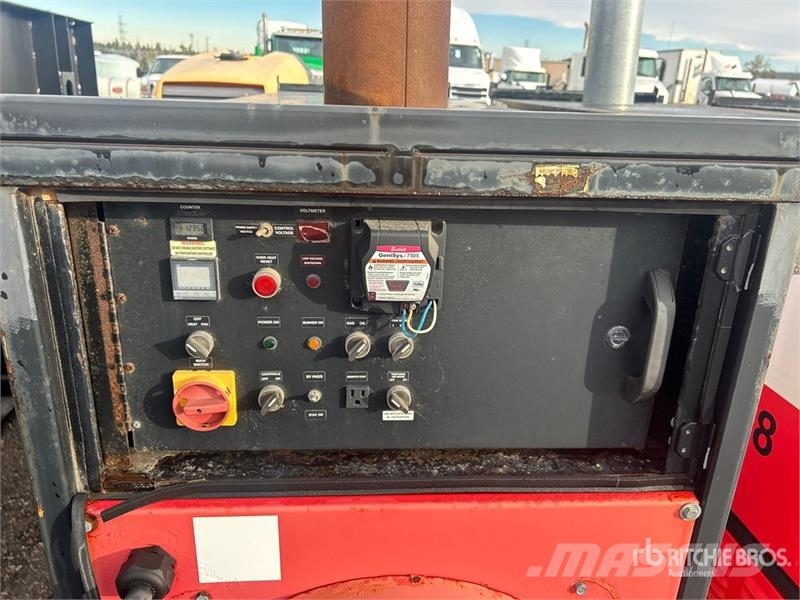 Quantity of (4) Blaze 1000D/G 100000 BTU Diesel Fi Oprema za grijanje i odmrzavanje