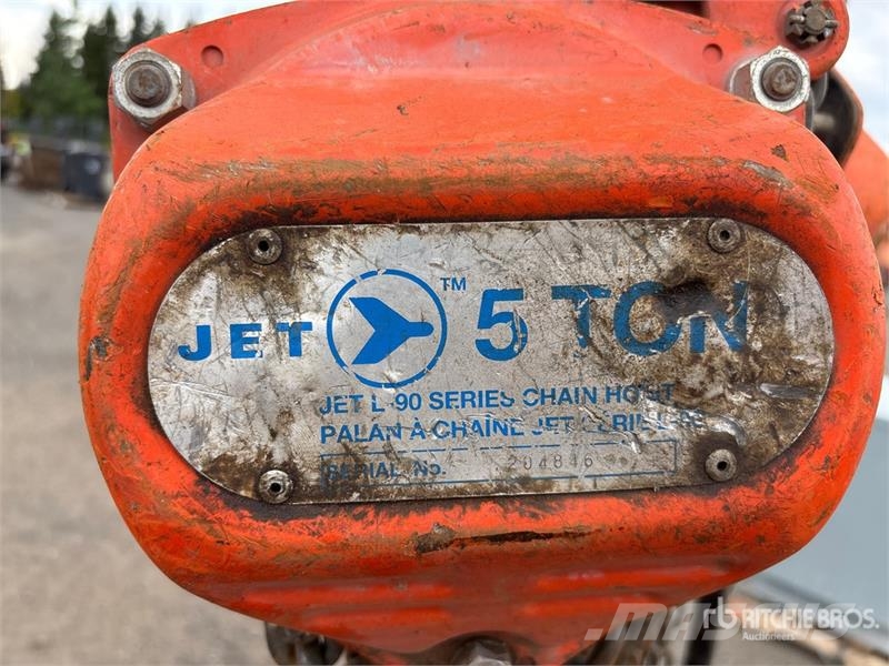 Quantity of (4) Chain Hoists Construction - Others
