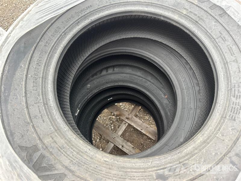 Quantity of (4) Fronway 265/70R17 Tires (Unused) Tyres, wheels and rims