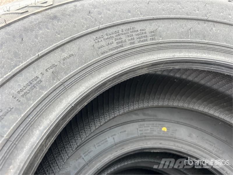 Quantity of (4) Fronway 265/70R17 Tires (Unused) Tyres, wheels and rims