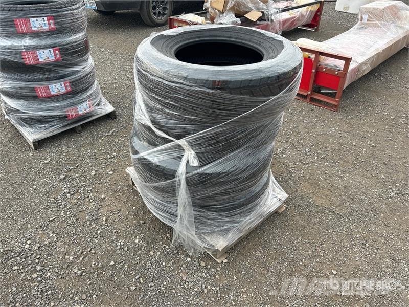 Quantity of (4) Fronway 265/70R17 Tires (Unused) Tyres, wheels and rims