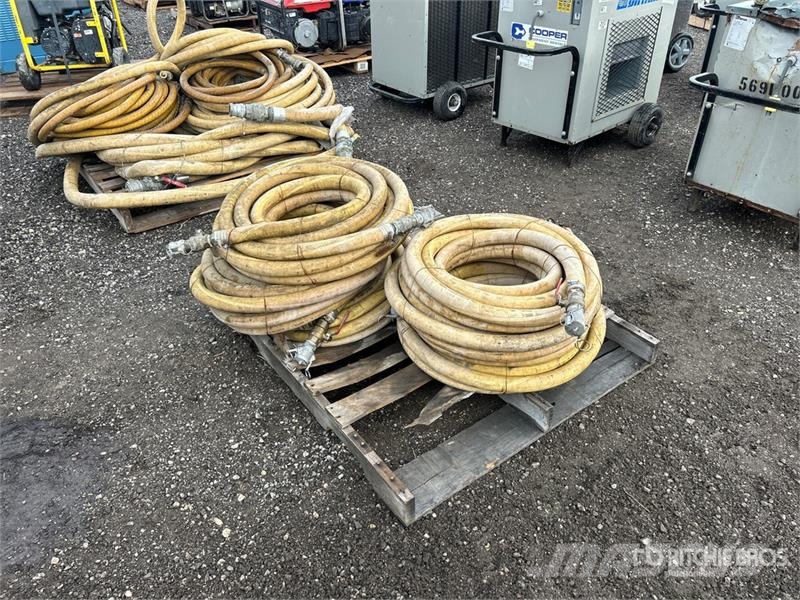 Quantity of (4) Hose Hydronic 1 in x 50 ft Építőipar - Egyebek