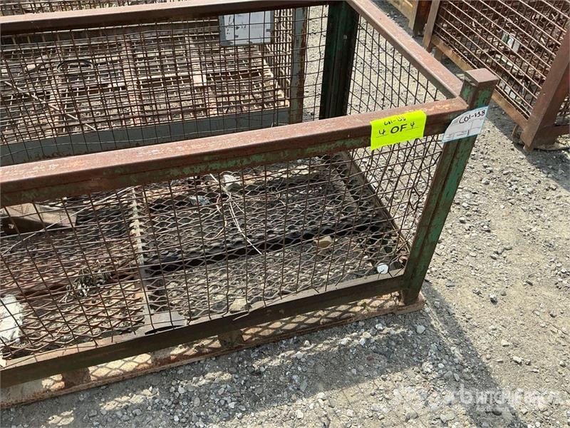Quantity of (4) Metal Crates Inne akcesoria
