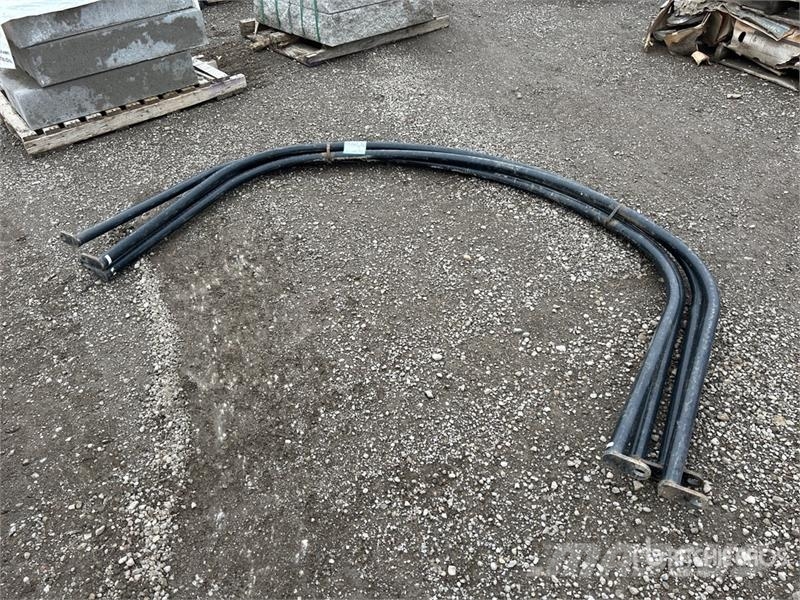 Quantity of (4) Metal Fuel Tank Holder Drugi deli