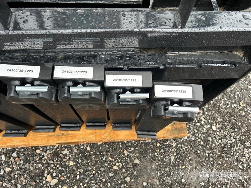 Quantity of (4) Mower King SA 48 in Skid Steer Fo Vilice