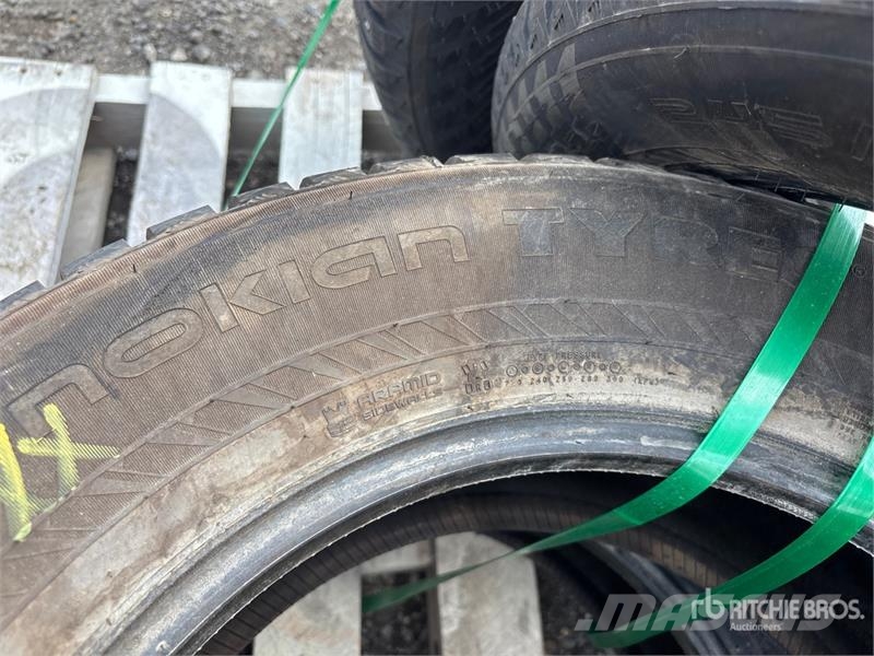 Quantity of (4) Nokian 245/65R16 Tires (Unused) Opony, koła i felgi