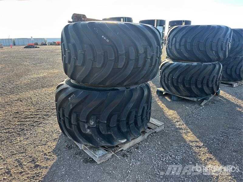 Quantity of (4) Nokian 710/45-26.5 20 PR F Tires Gume, točkovi i felne