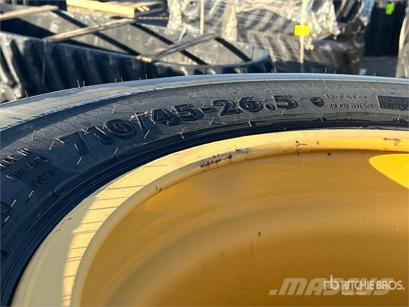 Quantity of (4) Nokian 710/45-26.5 20 PR F Tires Gume, točkovi i felne