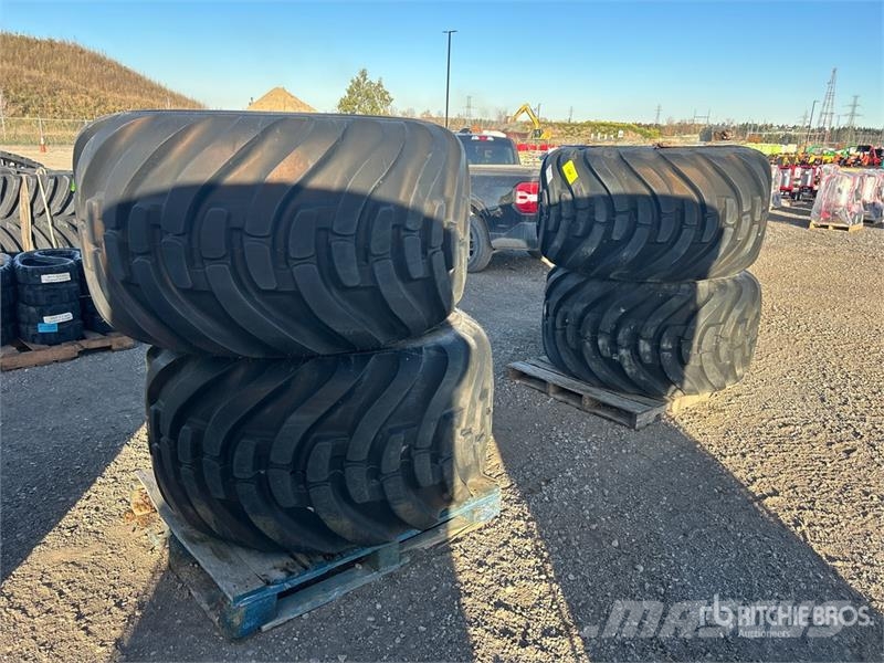 Quantity of (4) Nokian 710/45-26.5 20 PR F Tires Gume, točkovi i felne