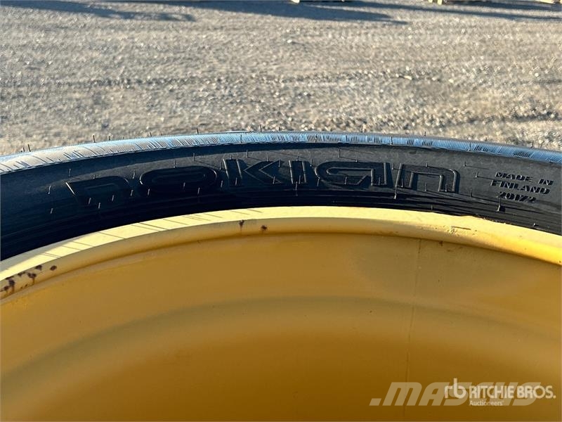 Quantity of (4) Nokian 710/45-26.5 20 PR F Tires 轮胎、车轮、轮圈