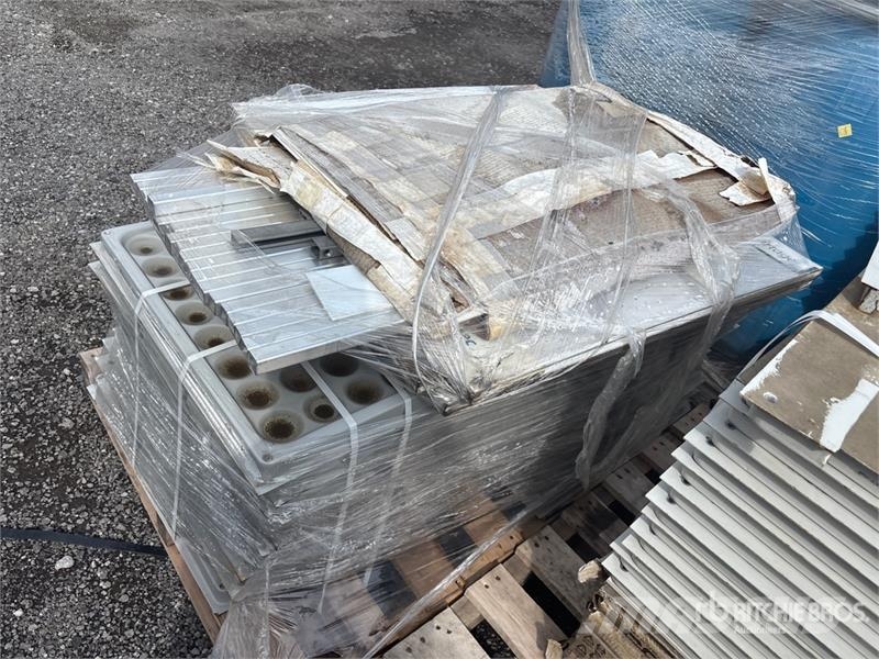 Quantity of (4) Pallets of Flooring System Drugi deli