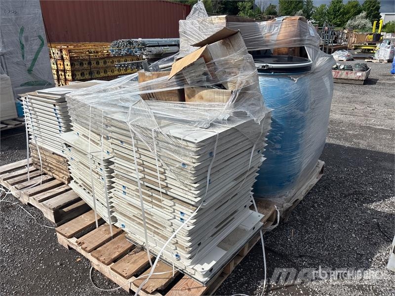 Quantity of (4) Pallets of Flooring System Drugi deli