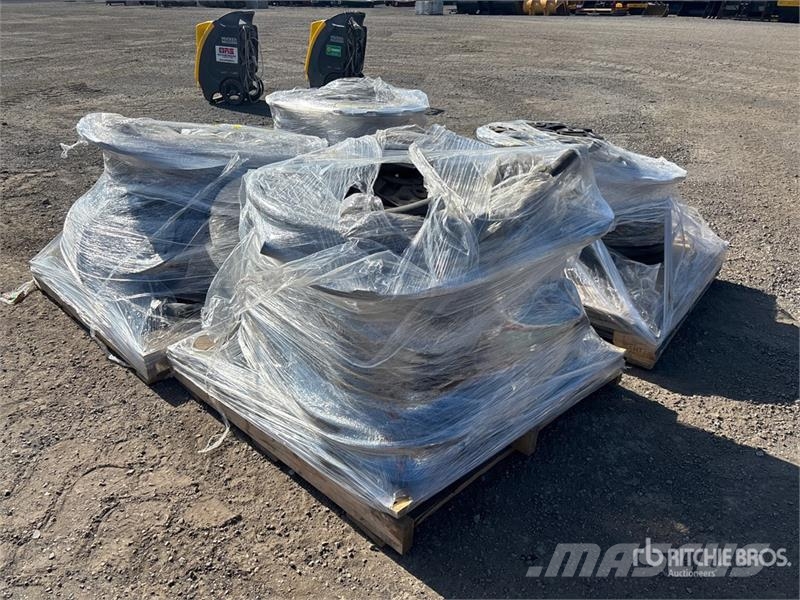 Quantity of (4) Pallets of Hose Inne akcesoria