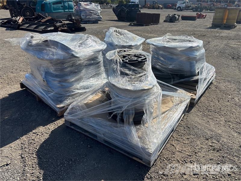 Quantity of (4) Pallets of Hose Inne akcesoria
