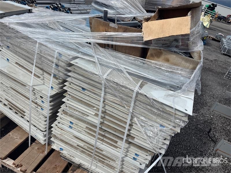Quantity of (4) Pallets of Flooring System Drugi deli