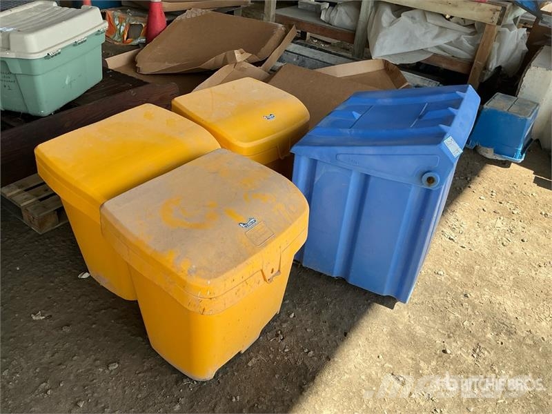 Quantity of (4) Salt Bins Drugi deli