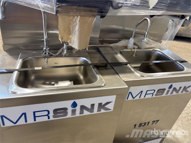 Quantity of (4) Stainless Steel Hand Wash Station Andre komponenter