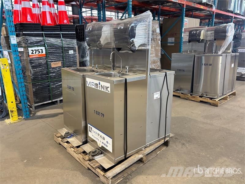 Quantity of (4) Stainless Steel Hand Wash Station Andre komponenter