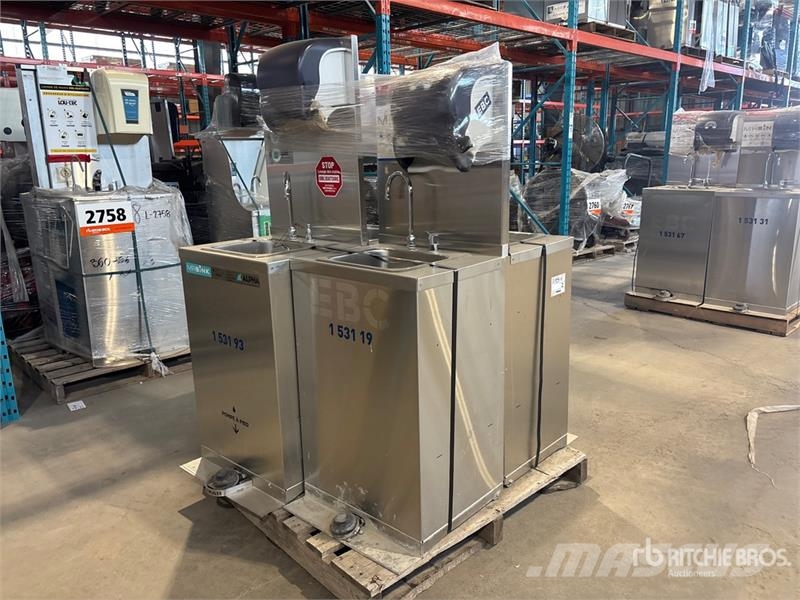 Quantity of (4) Stainless Steel Hand Wash Station Andre komponenter