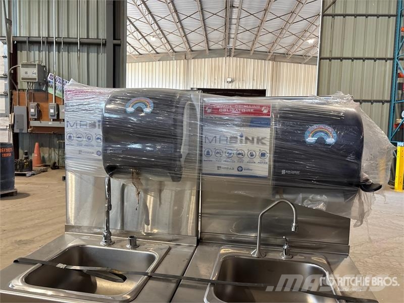 Quantity of (4) Stainless Steel Hand Wash Station Andre komponenter