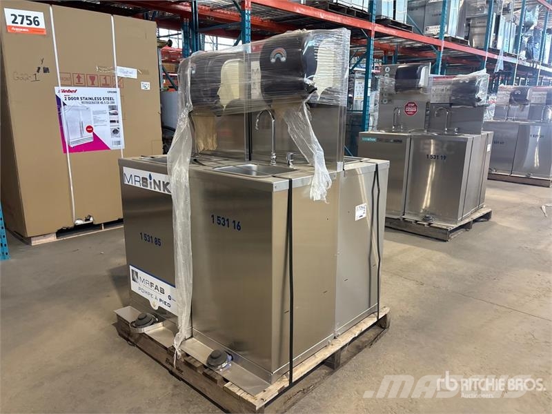  Quantity of (4) Stainless Steel Hand Wash Station Andre komponenter